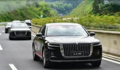 红旗h9加满油能跑多远 红旗h9油箱多少升(油箱容积62L)