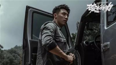 破冰行动中李飞开的什么车 Jeep进口牧马人（低配车型42.99万起）