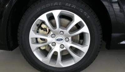 蒙迪欧的轮胎有多大尺寸 轮胎型号为235/55 r17